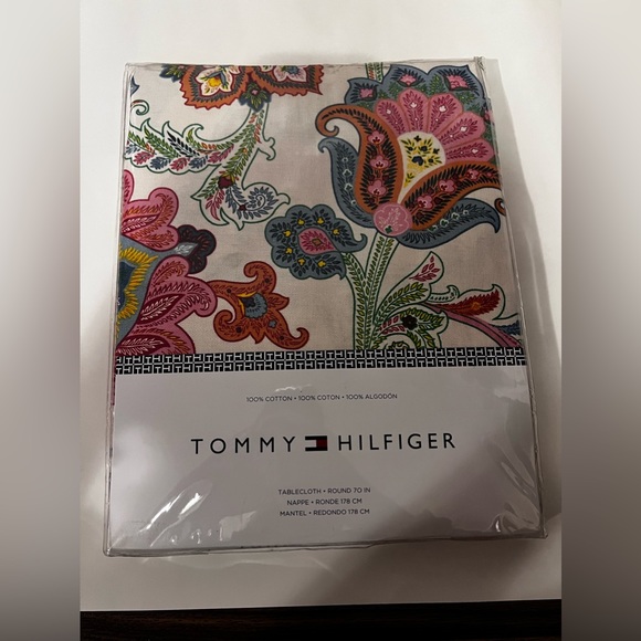 BRAND NEW Table Cloth - Picture 2 of 4